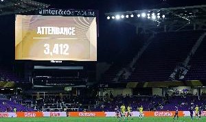 欧博官网-工作日比赛票价还贵！世俱杯大片空座，美国市场买不了FIFA的账！